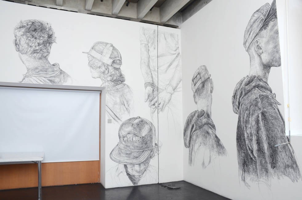 https://barbarawalker.co.uk:443/files/gimgs/th-5_Show and Tell (2011) charcoal wall drawings.jpg